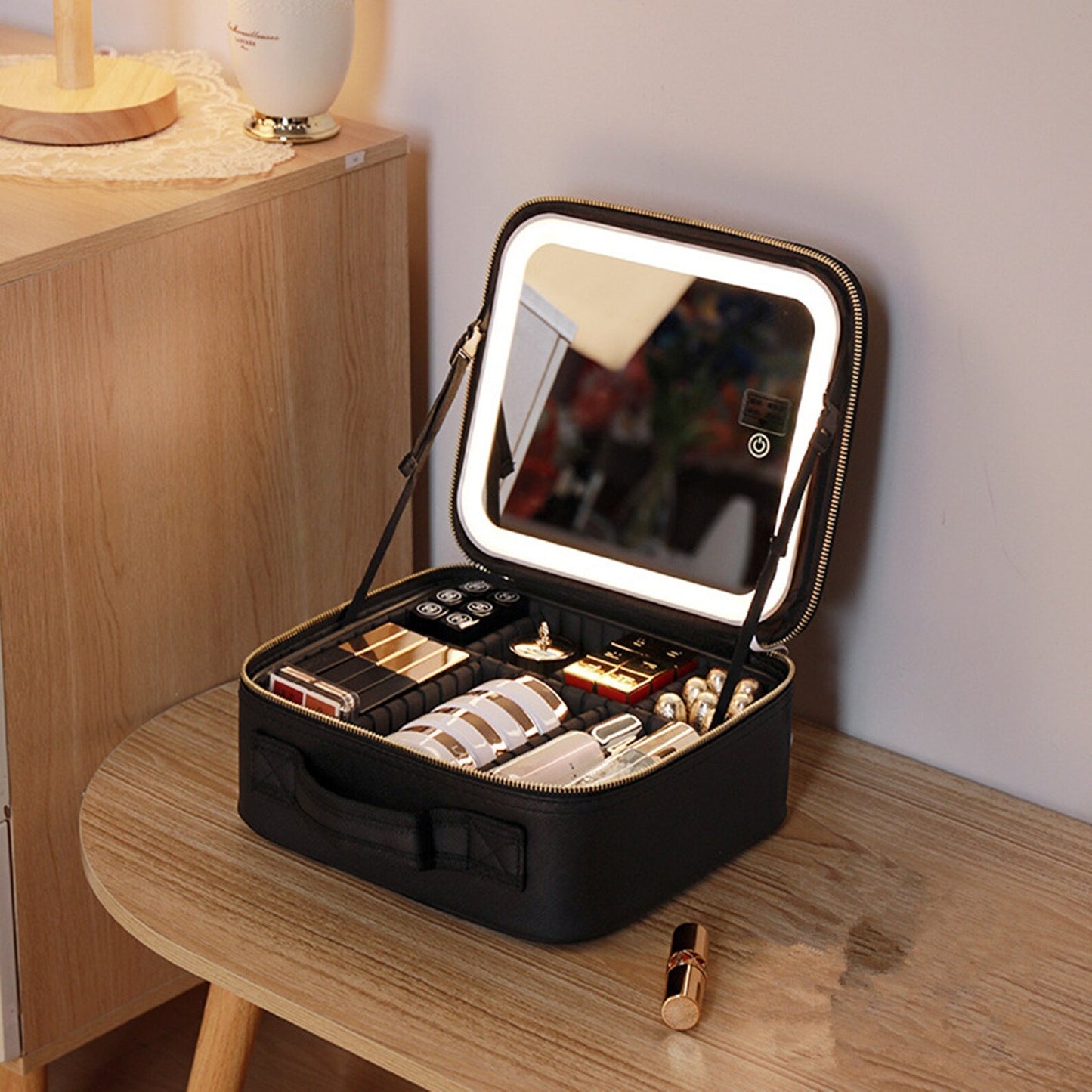 Daislashes - LED Makeup Bag